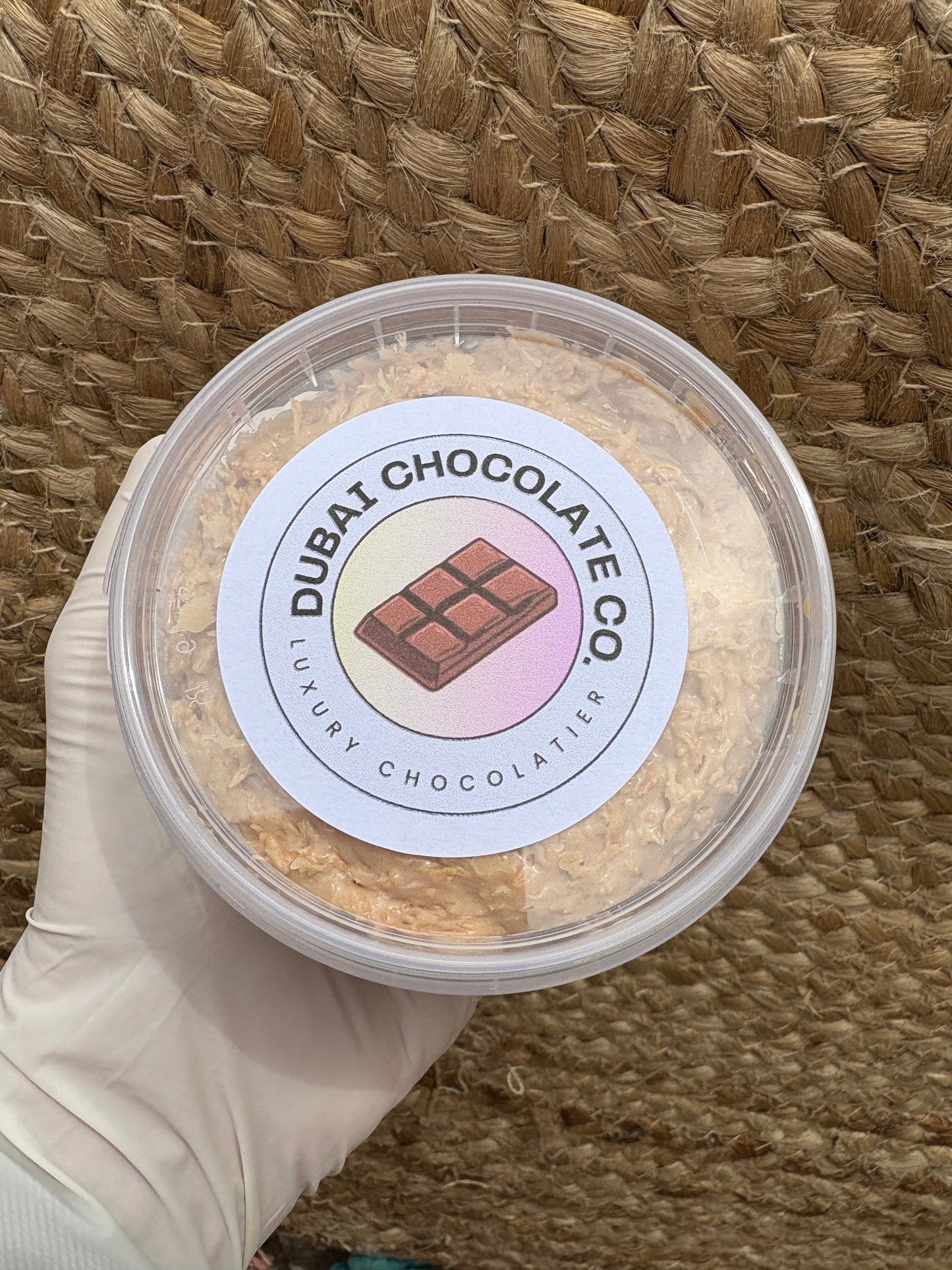 White Chocolate Hazelnut Kinder Bueno Kunafa Spread medium 500g