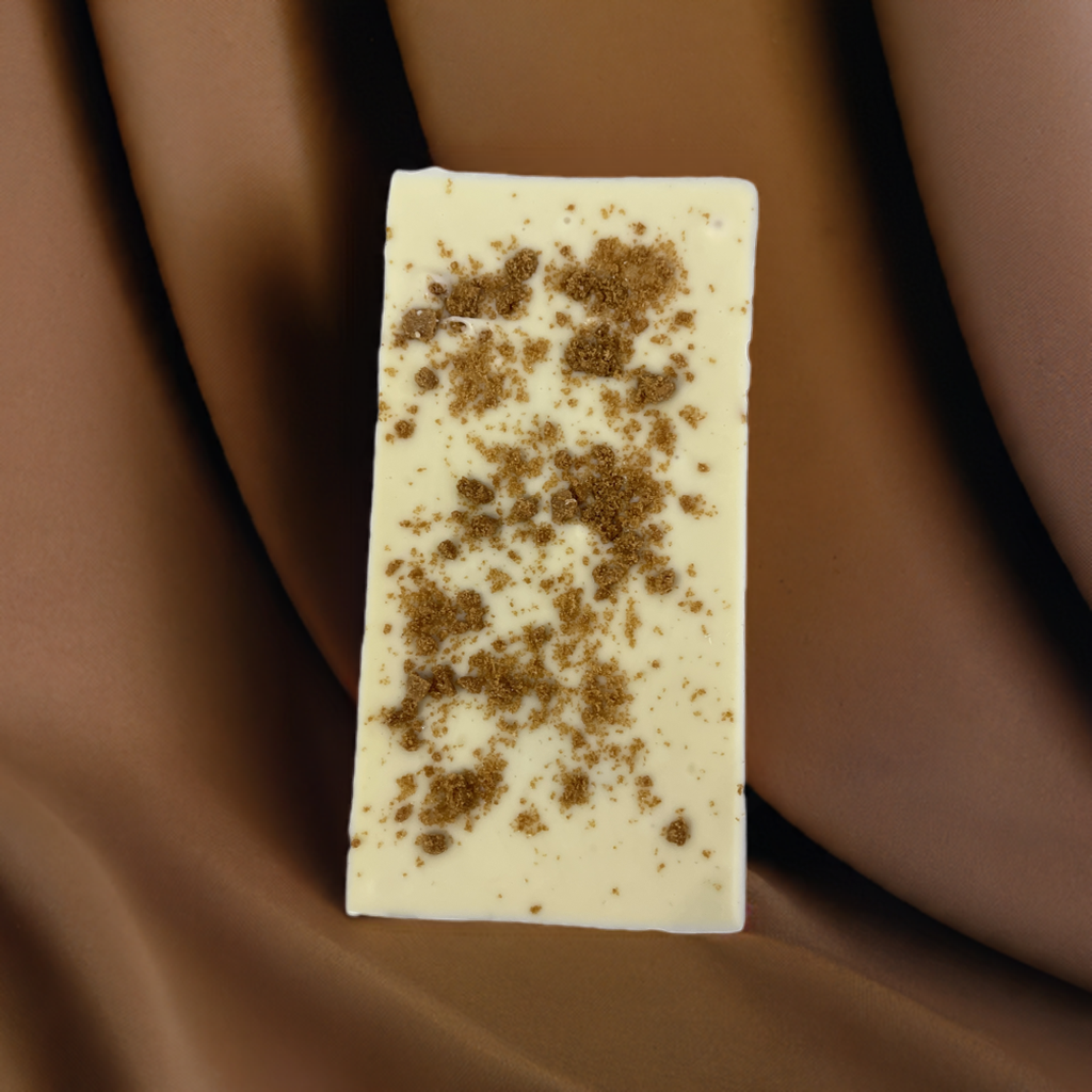 White Chocolate Biscoff Kunafa Dubai Chocolate Bar 200g