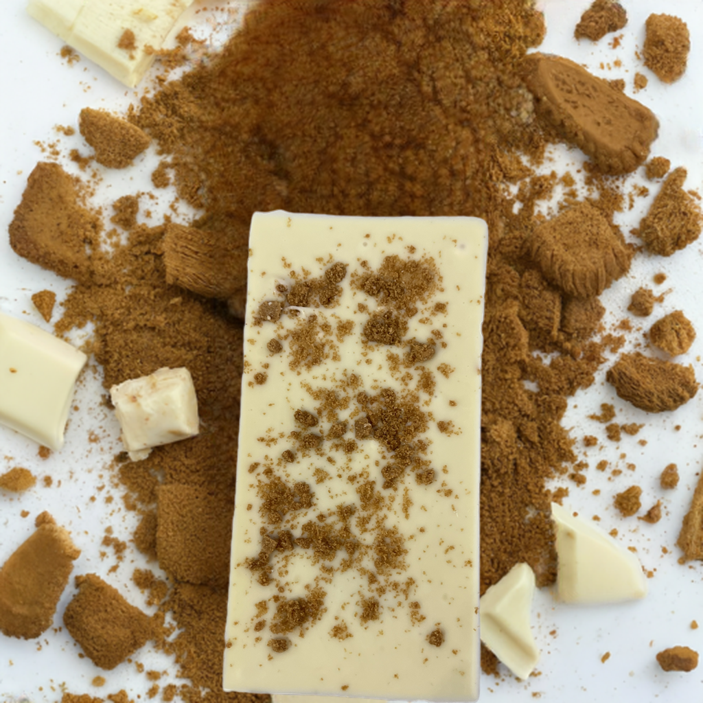 White Chocolate Biscoff Kunafa Dubai Chocolate Bar 200g